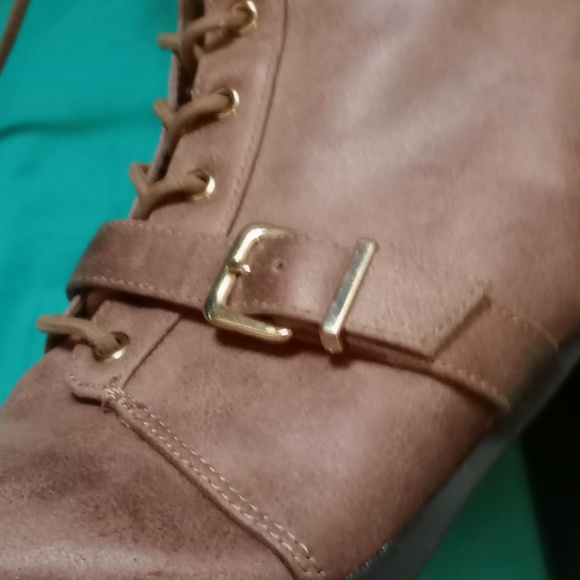 EXPRESS LIGHT BROWN ANKLE BOOTS WITH FAUX FUR SIZE 10 - Picture 9 of 12